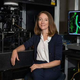 Dr. Rachel Bennett Headshot